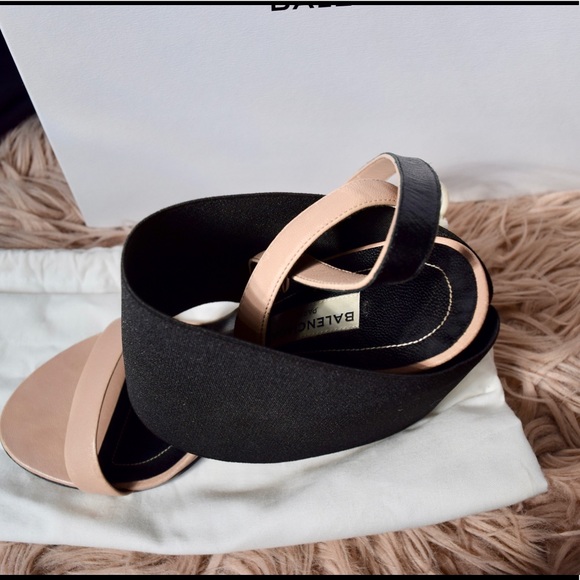 100% Authentic Balenciaga wedges. Only worn 3xs - Picture 4 of 7